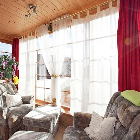 Malerische Erdgeschosswohnung Apartament Urberg